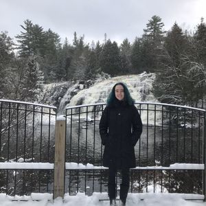 Meet your Posher, Lindy